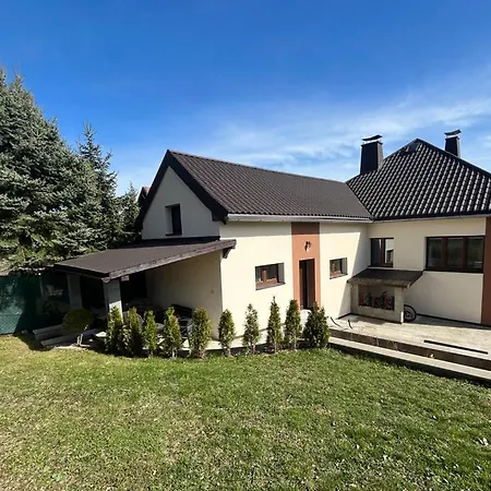 Pod Lipami Tarnóc